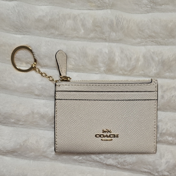 Coach Accessories - Coach Beige Card Holder with Gold Chain